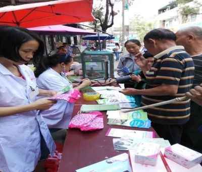 共享健康資源，共建和諧家庭——黔南州各地積極開展2017年“世界精神衛(wèi)生日”服務(wù)活動(dòng)